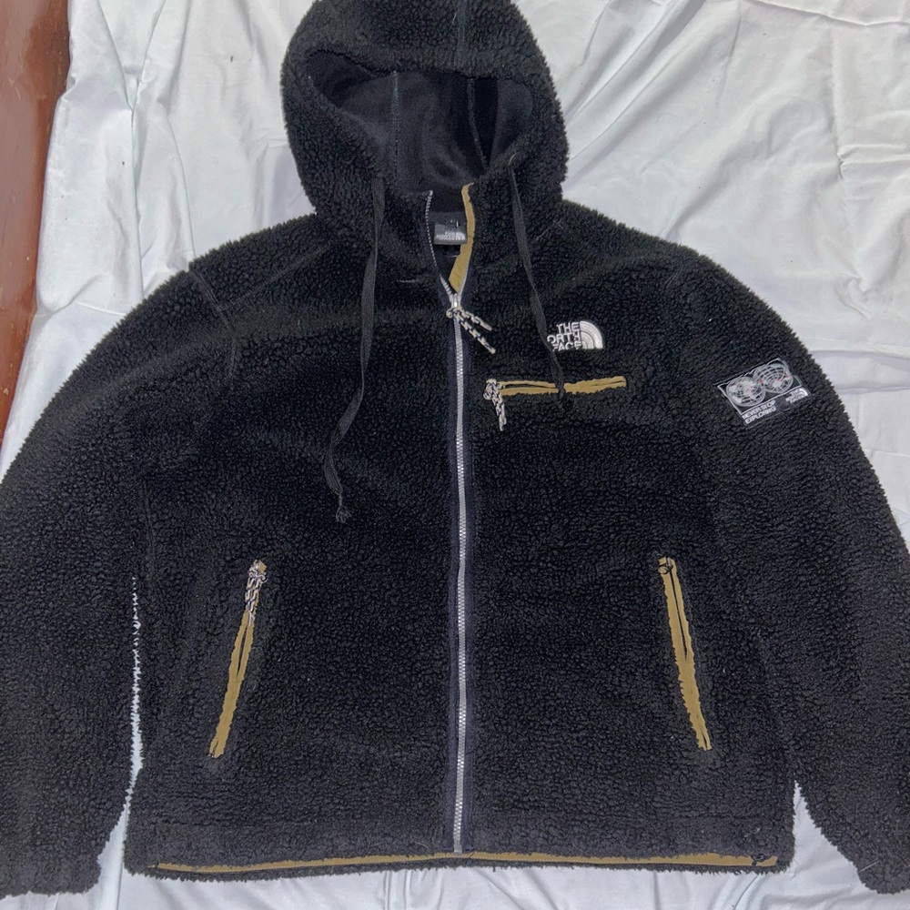 Fuzzy The north-face jacket
